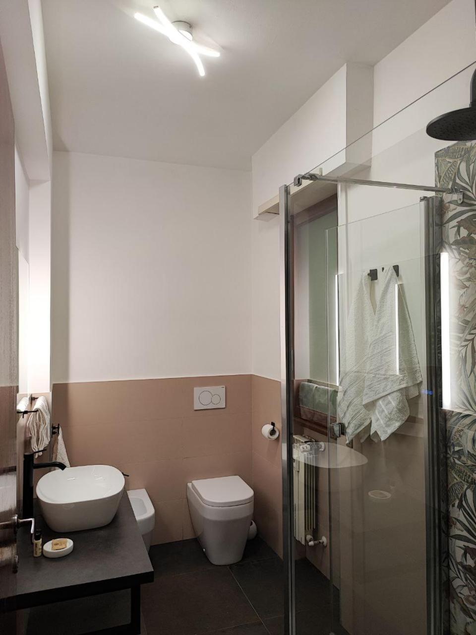Apartment Al Trilocale Metro A Rom