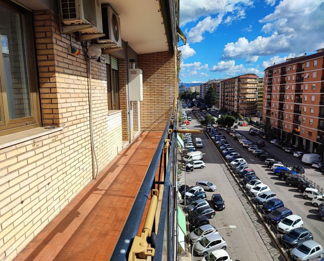 Al Trilocale Metro A Apartment